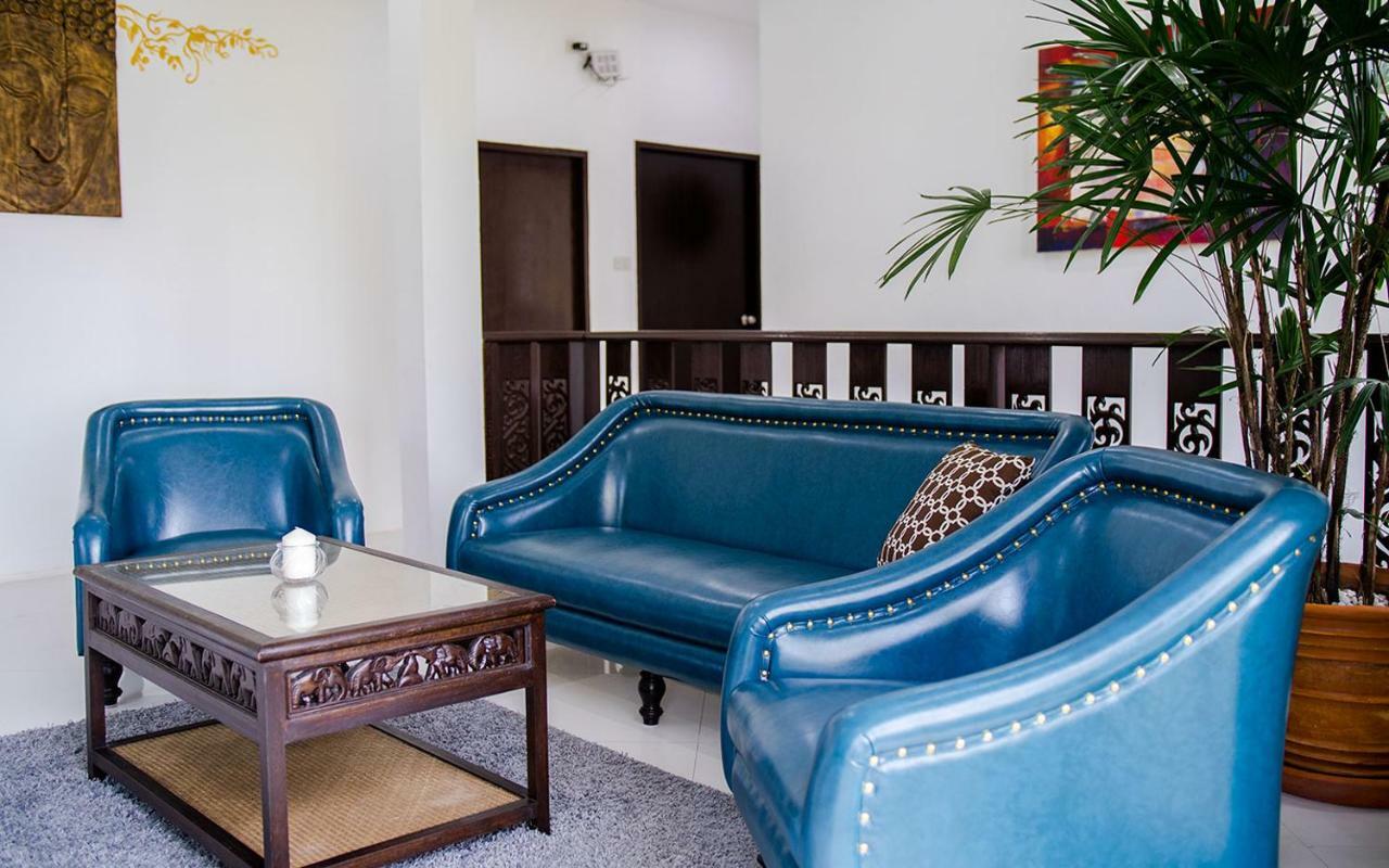 Joy'S Homestay Тау Экстерьер фото